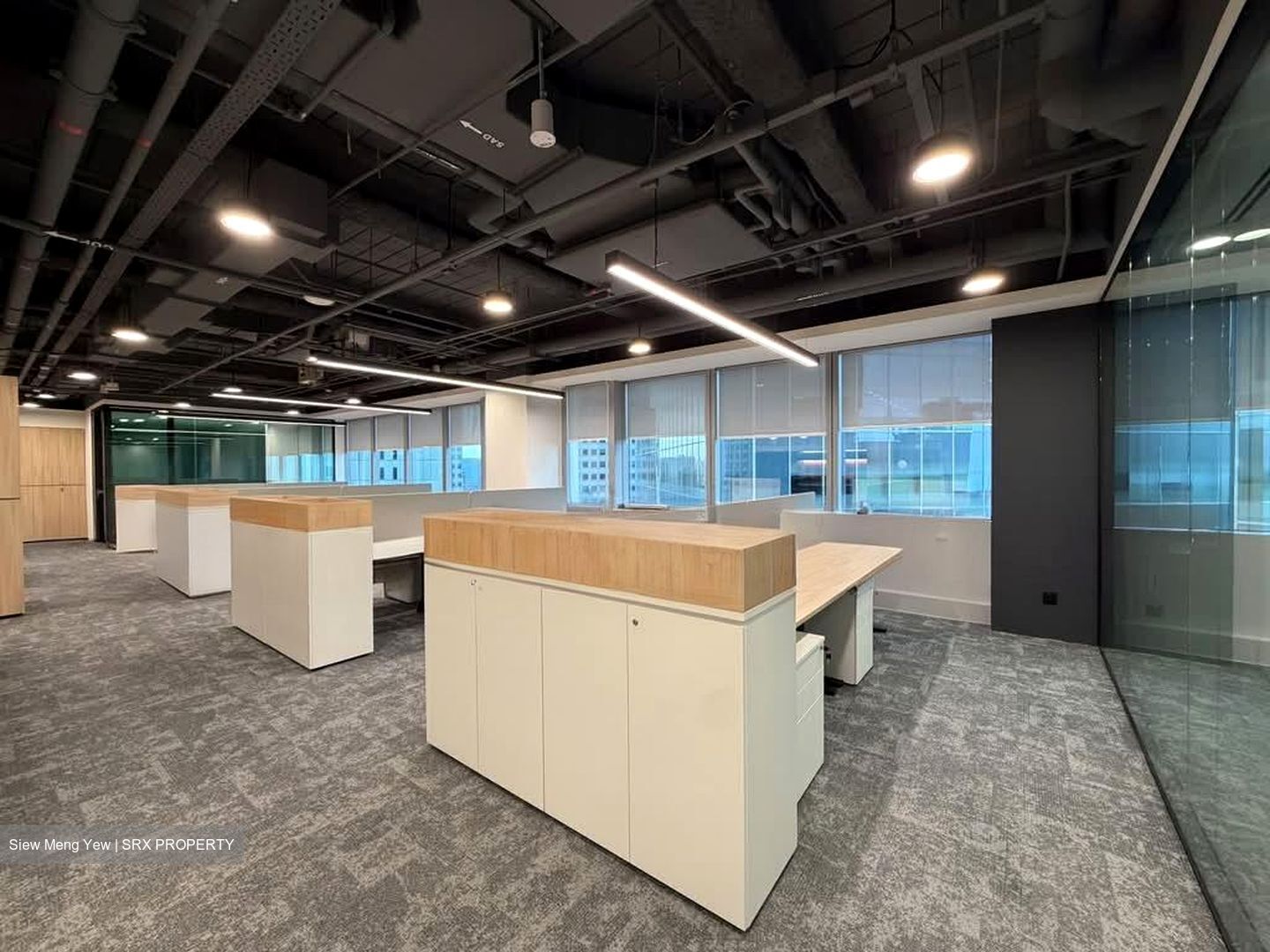 Chevron House (D1), Office #588637991
